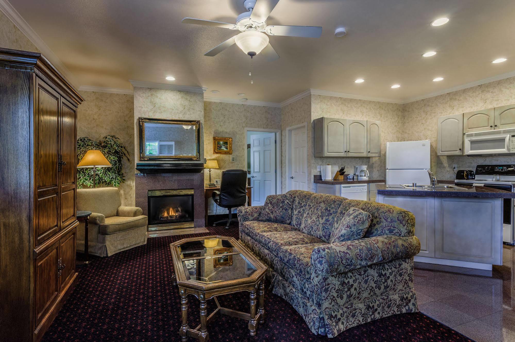 Grass Valley Courtyard Suites ภายนอก รูปภาพ